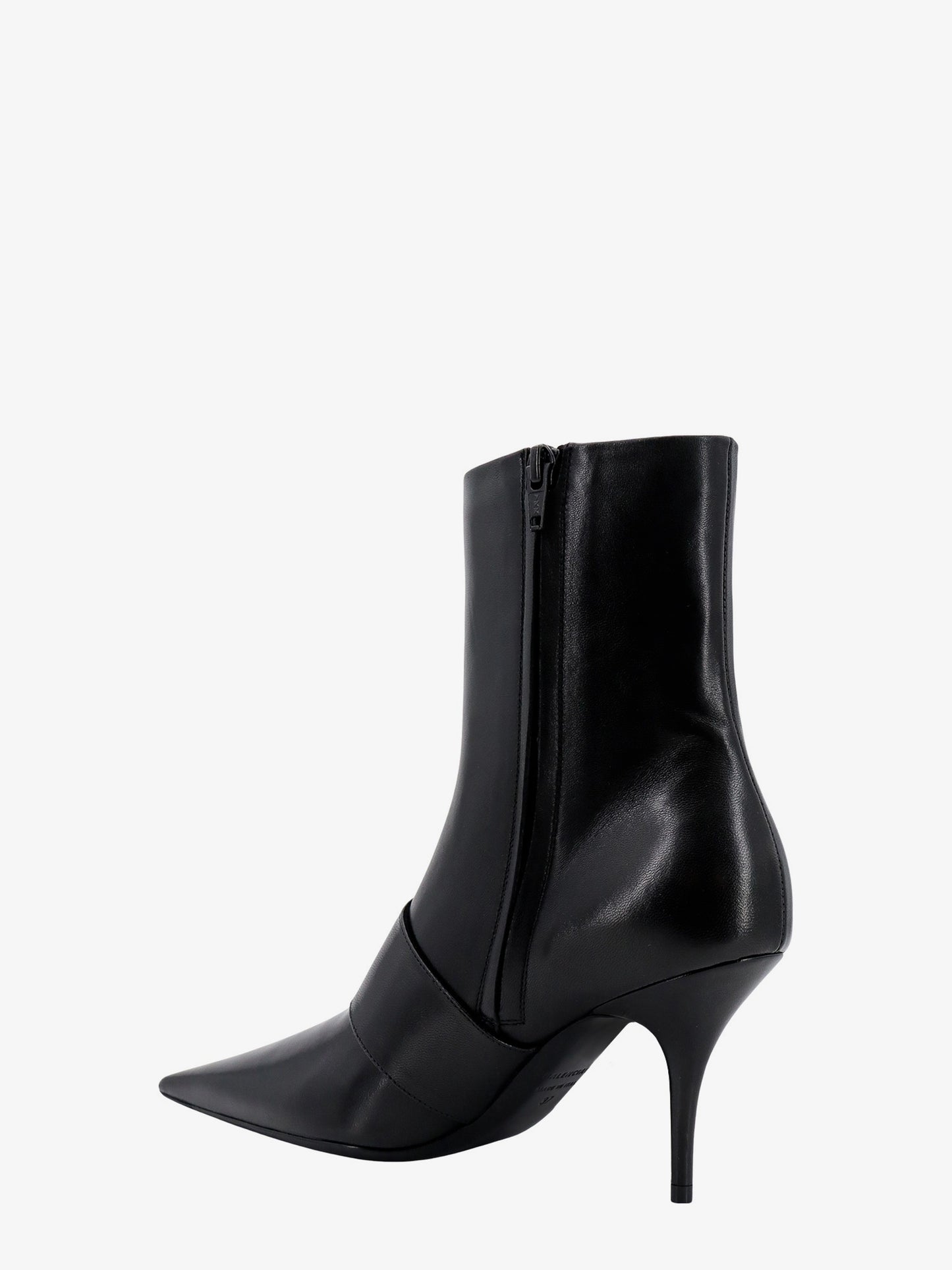 ANKLE BOOTS